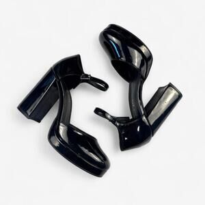 Madden Girl black patent mary jane platform block heel pumps - size 6